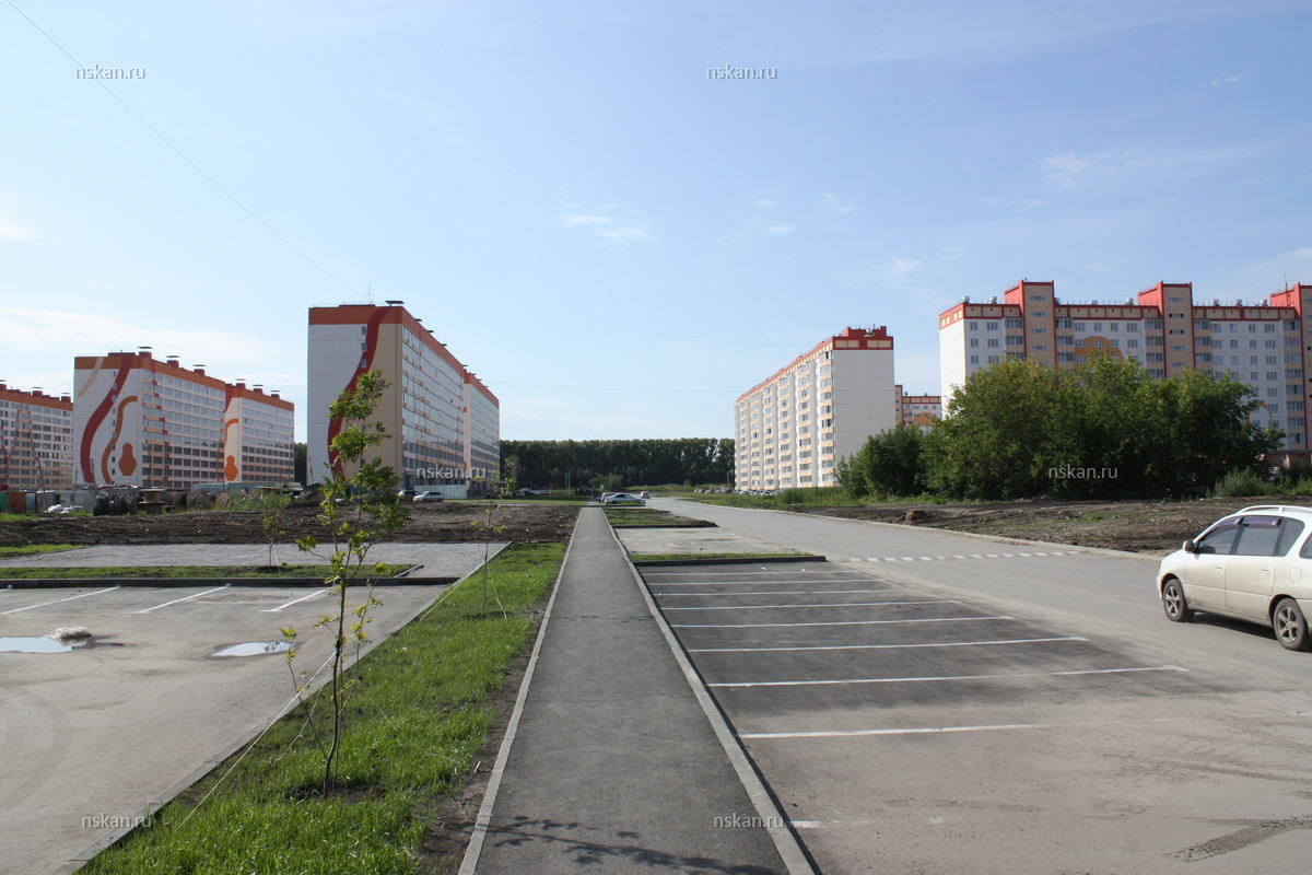 Матрешкин двор. Улица Петухова Матрешкин двор Агнешка. Новосибирск улица Петухова 116 2022. Сквер Матрешкин двор. Матрешкин двор начало застройки.